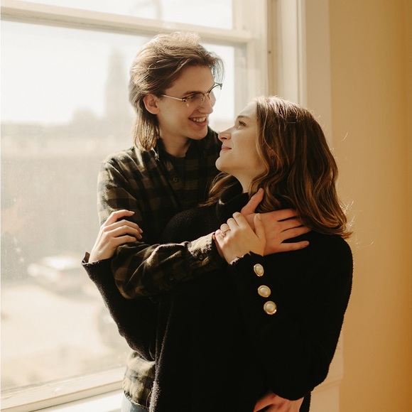 Meet Your Posher! - Picture 3 of 6